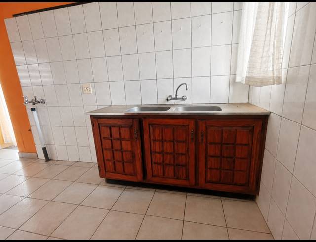 5 BEDROOM HOUSE FOR SALE IN BONANNE